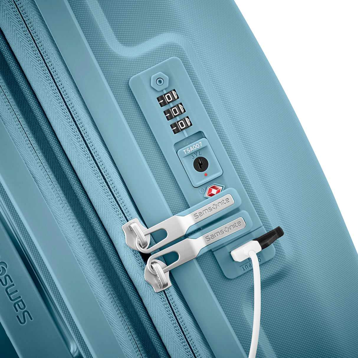 Samsonite Outline Pro Carry-on Spinner