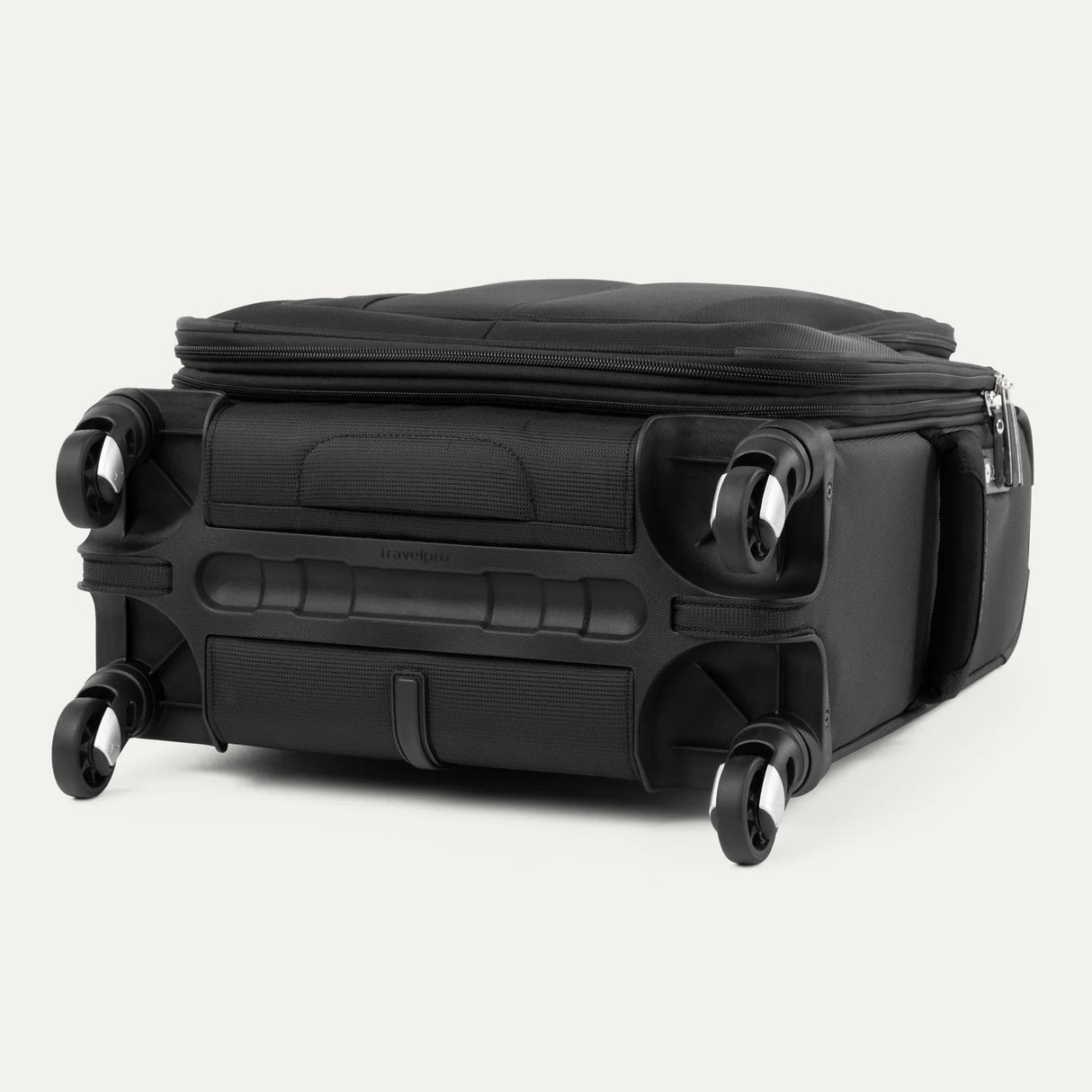 Travelpro Maxlite 5 International Expandable Carry-on Spinner