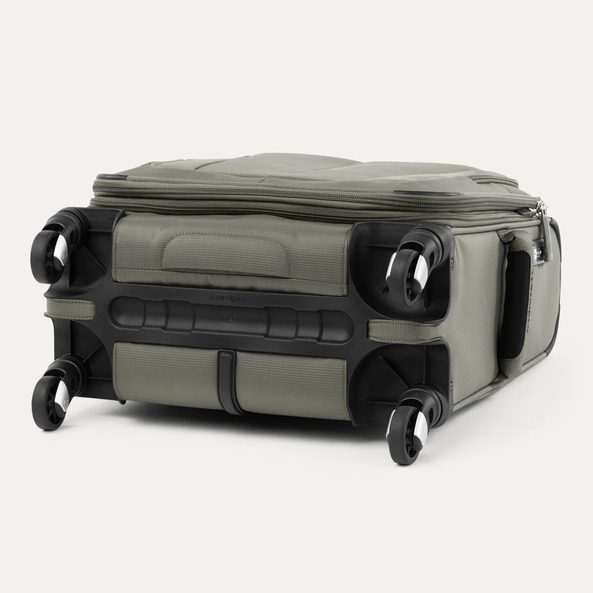 Travelpro Maxlite 5 International Expandable Carry-on Spinner