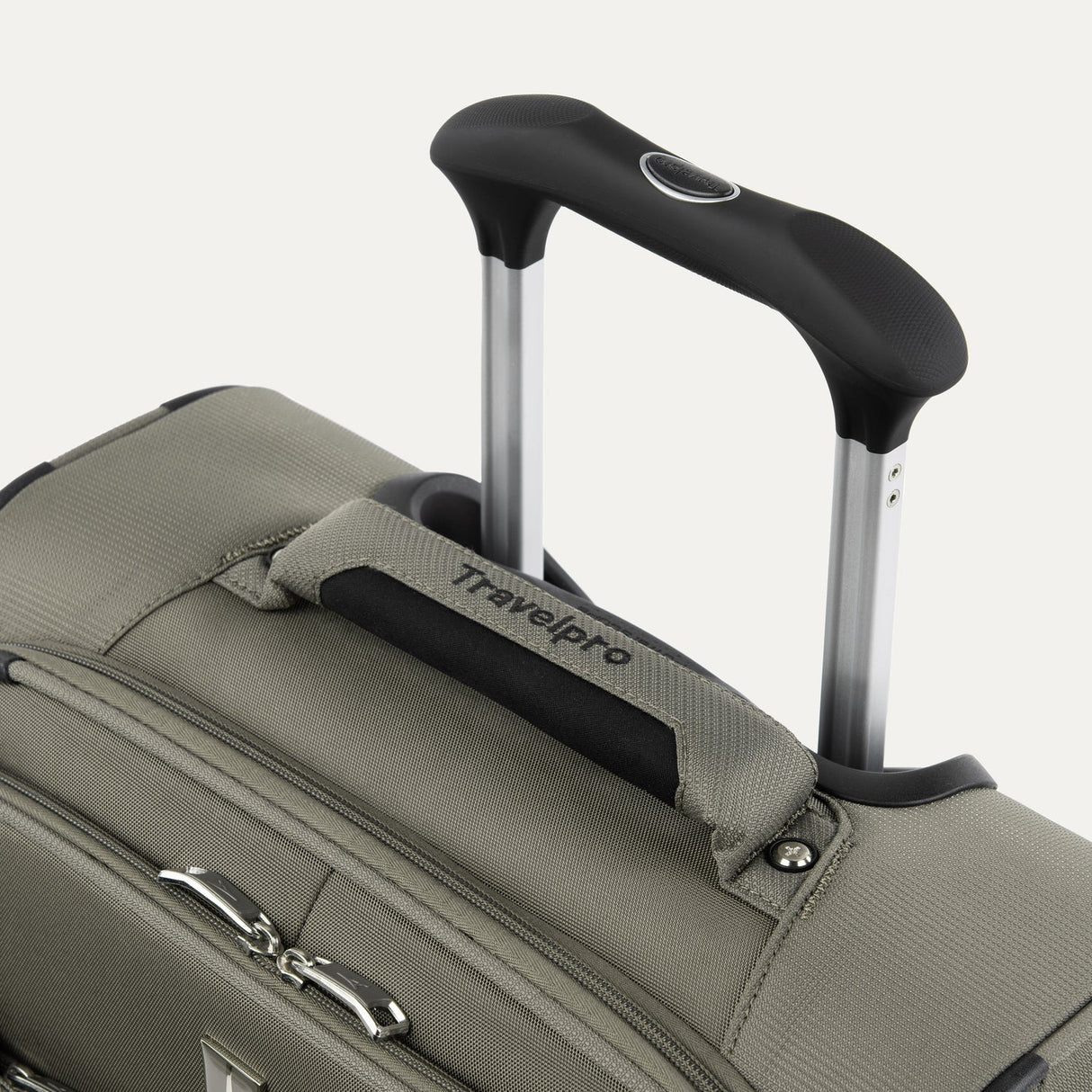 Travelpro Maxlite 5 International Expandable Carry-on Spinner
