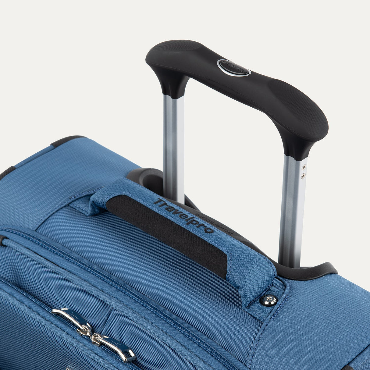 Travelpro Maxlite 5 International Expandable Carry-on Spinner