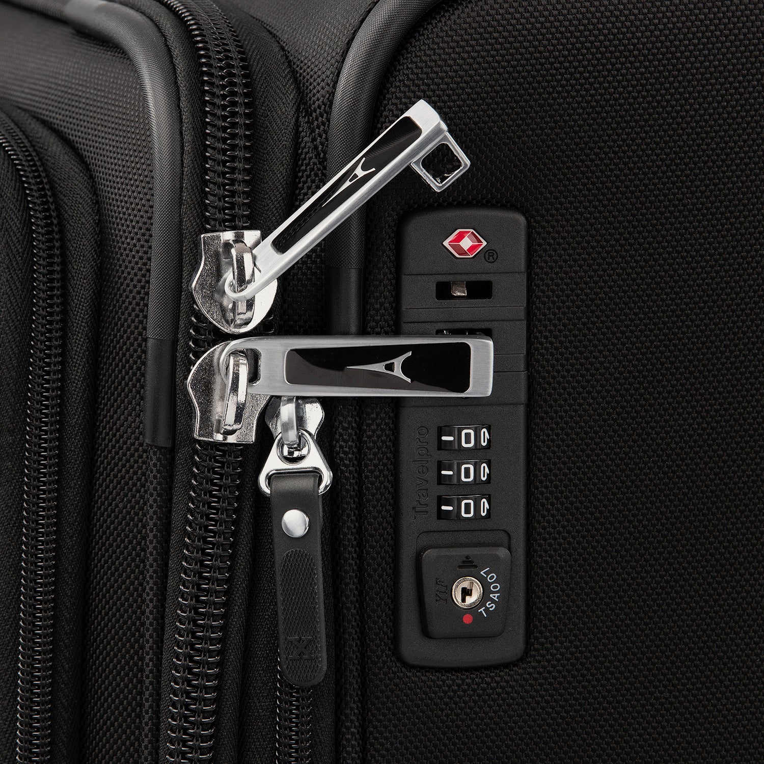 Travelpro Platinum Elite Medium Check-In Spinner