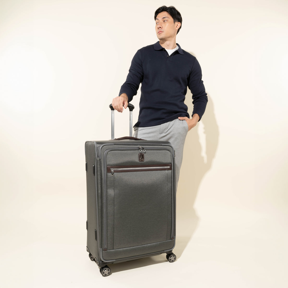 Travelpro Platinum Elite Large Check-In Spinner