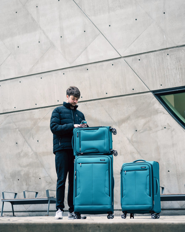 Samsonite Crusair LTE Medium Expandable Spinner , , bieqnv5t6oztuybfbjws_bc63ea1f-7481-447f-9f12-eaec188c9865