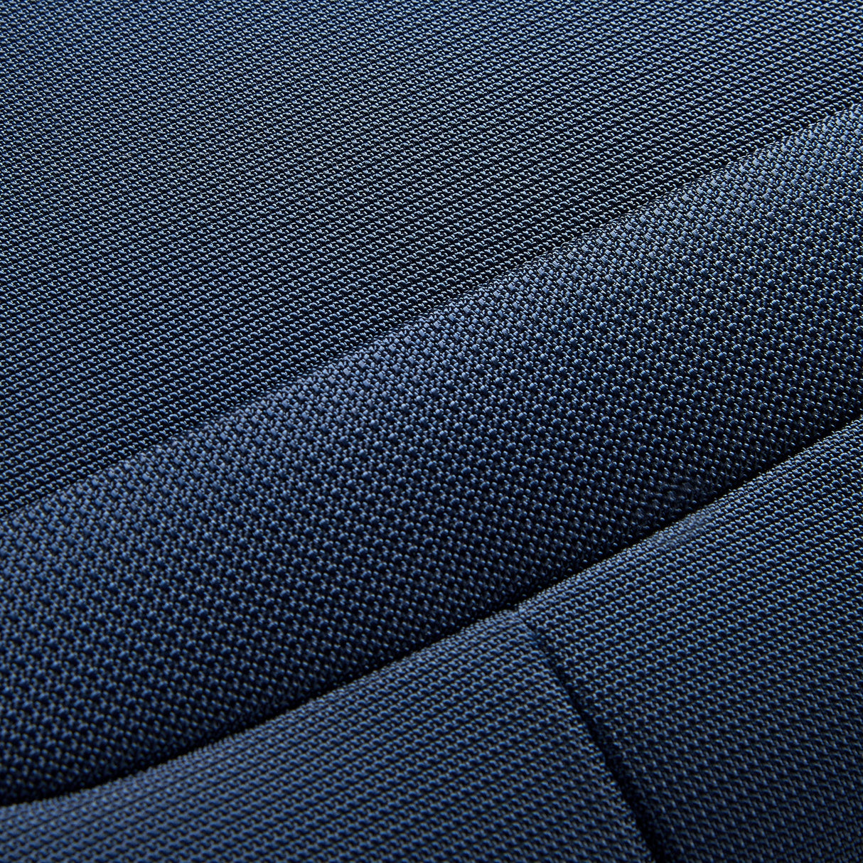 Delsey Helium DLX Large Checked Expandable Spinner , , delsey-helium-dlx-40239783002-10_1800x1800_2488c070-202c-41ed-b783-752e3c753cef