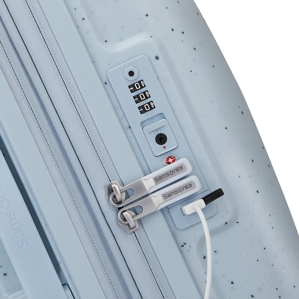 Samsonite Outline Pro Carry-on Spinner