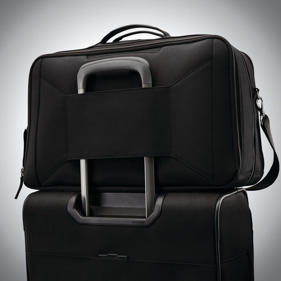 Samsonite Silhouette 17 Split Case Duffel , , 1390281041_Duffel_10_SmartSleeve