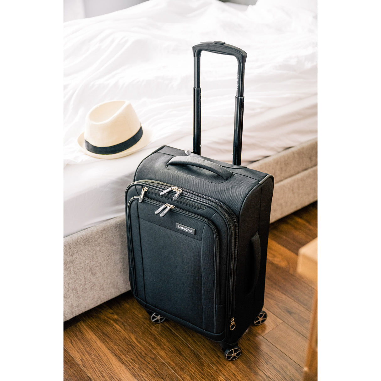 Samsonite Saire LTE Carry On Spinner , , 145950-1041-LIFESTYLE-11