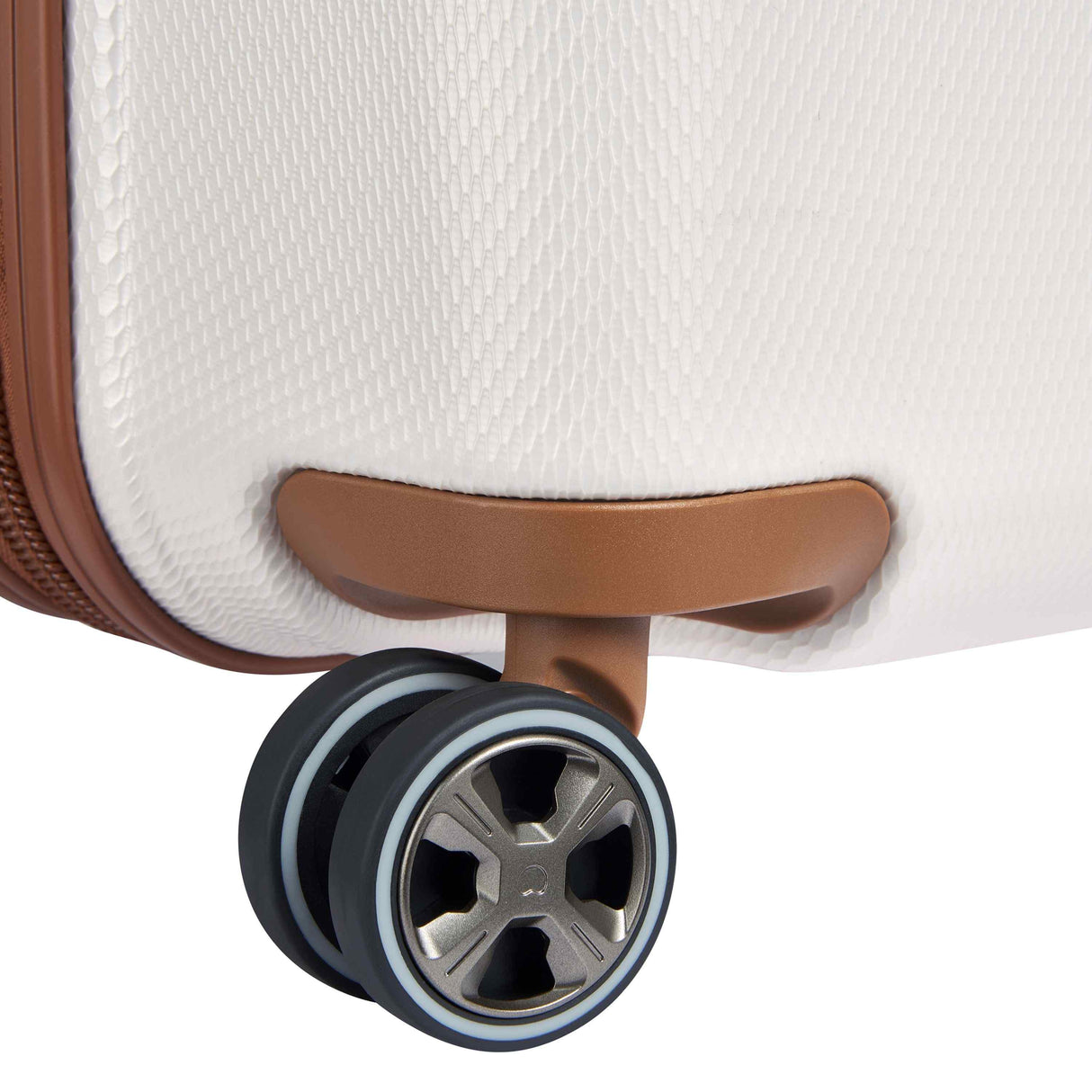 Delsey Flanerie SE Medium Spinner