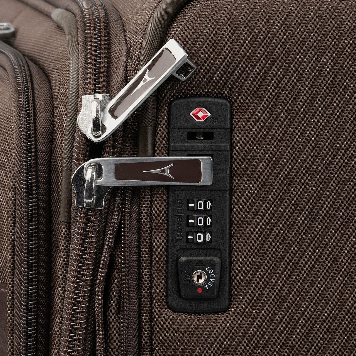 Travelpro Platinum Elite Medium Check-In Spinner