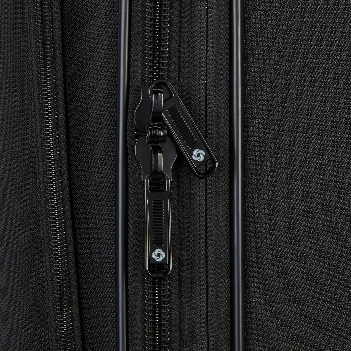 Samsonite Ascella 4 Carry-On Expandable Spinner