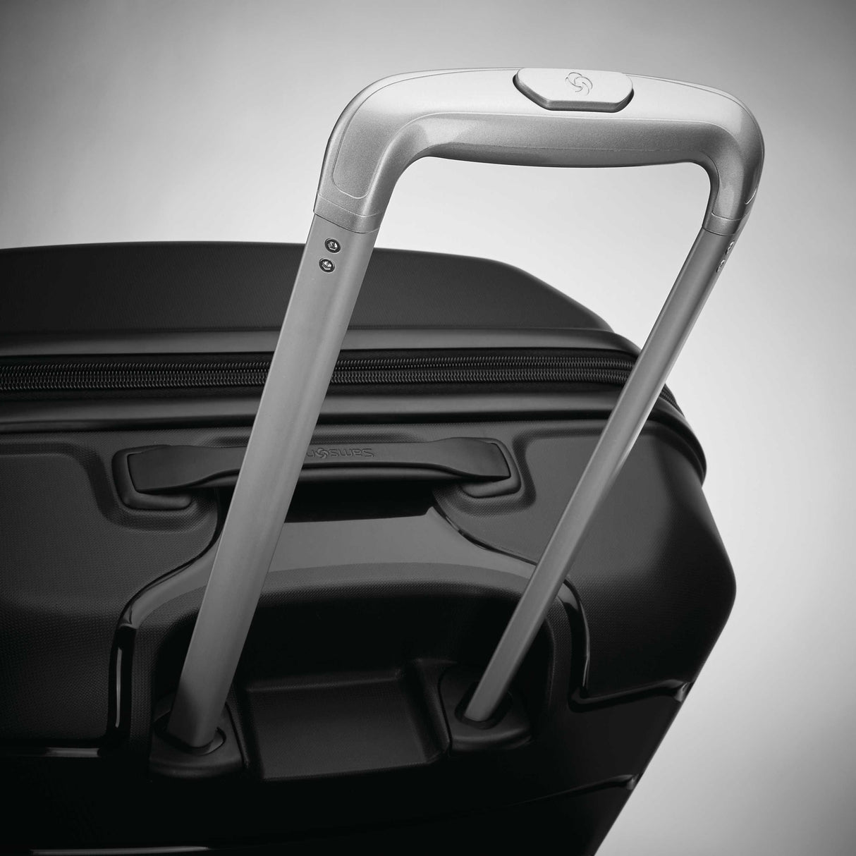 Samsonite Freeform Large Spinner , , 782571041_28Spin_3_Top_Pull_Handle