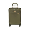 Briggs & Riley Baseline Essential 22" Carry-On Expandable Spinner
