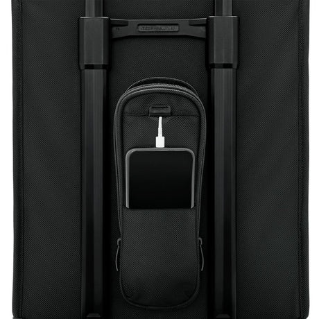 Briggs & Riley Baseline Essential 22" Carry-On Expandable Spinner , , Baseline_Power-Pocket_1