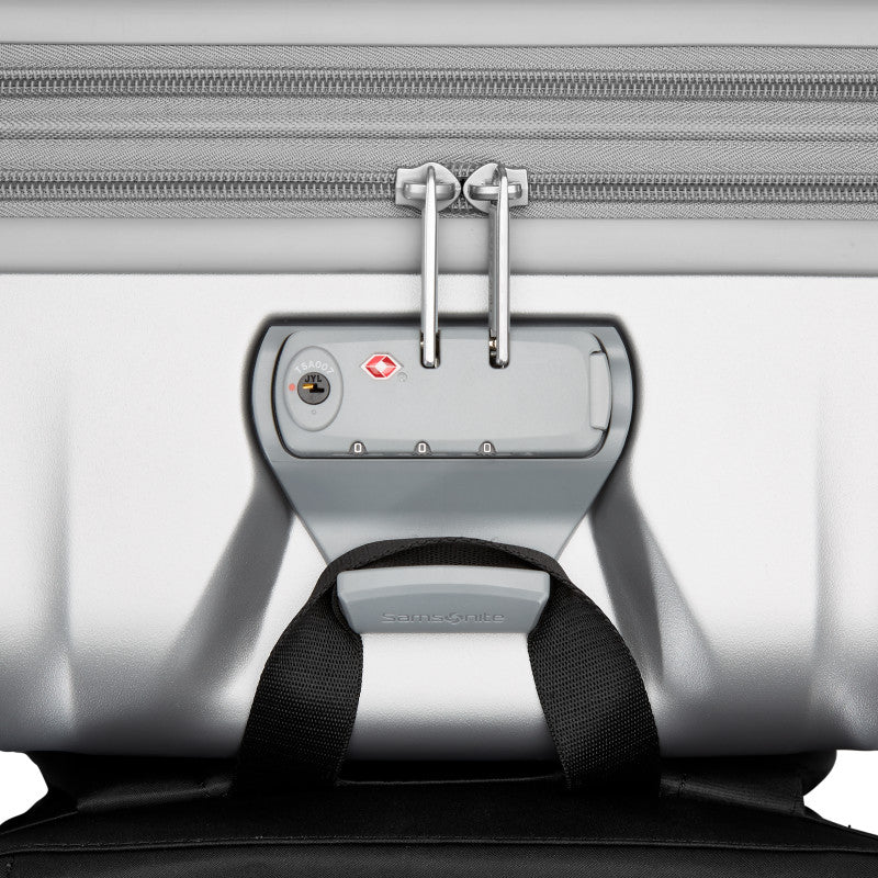 Samsonite Opto 3 Medium Expandable Spinner