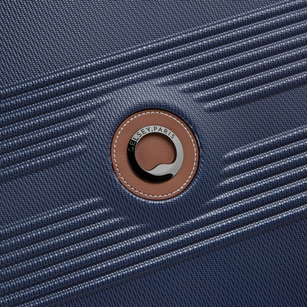 Delsey Flanerie SE Medium Spinner