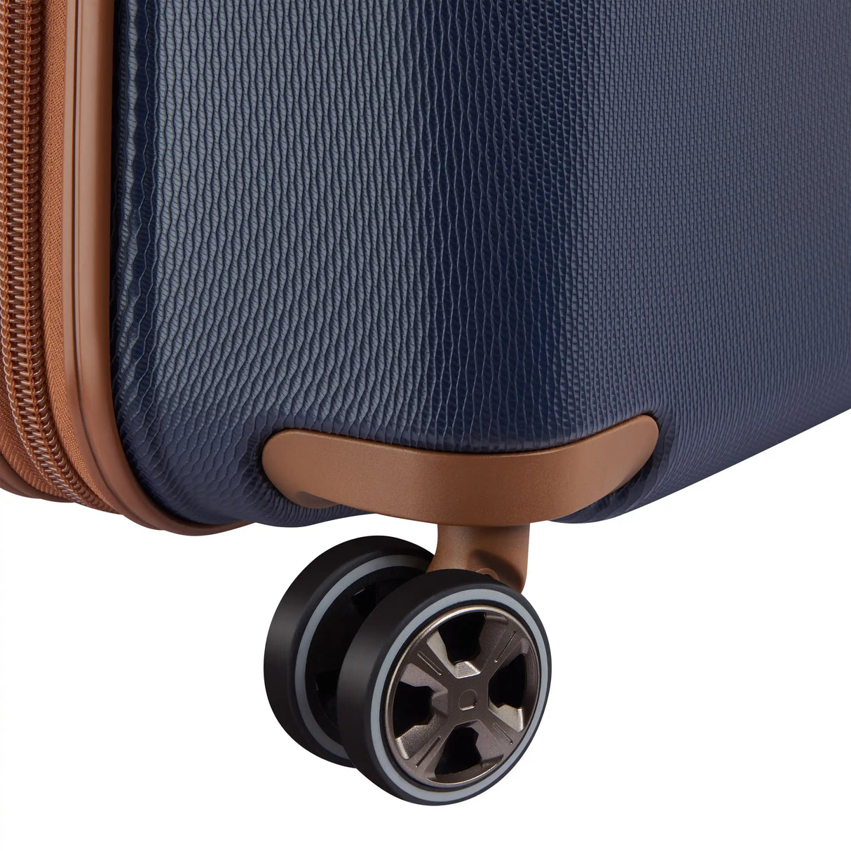 Delsey Flanerie SE Medium Spinner