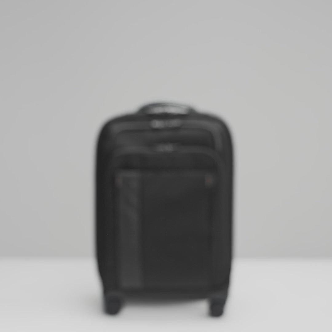 Briggs & Riley ZDX Essential 22" Carry-On Expandable Spinner